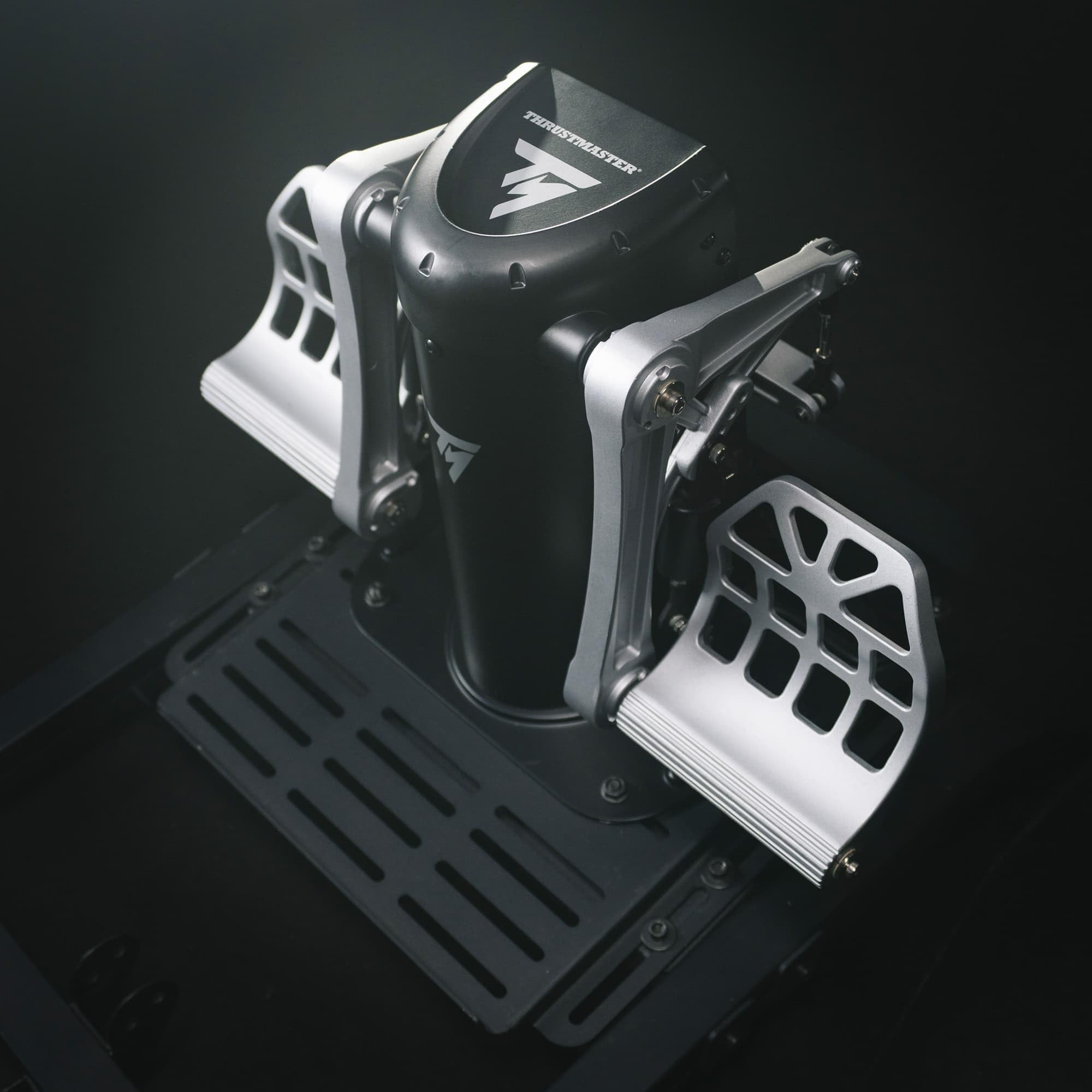 Thrustmaster TPR palonnier simulation vol PC métal