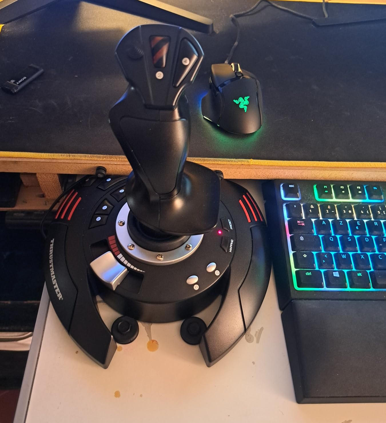 Thrustmaster T.Flight Stick X joystick PC gaz réglable
