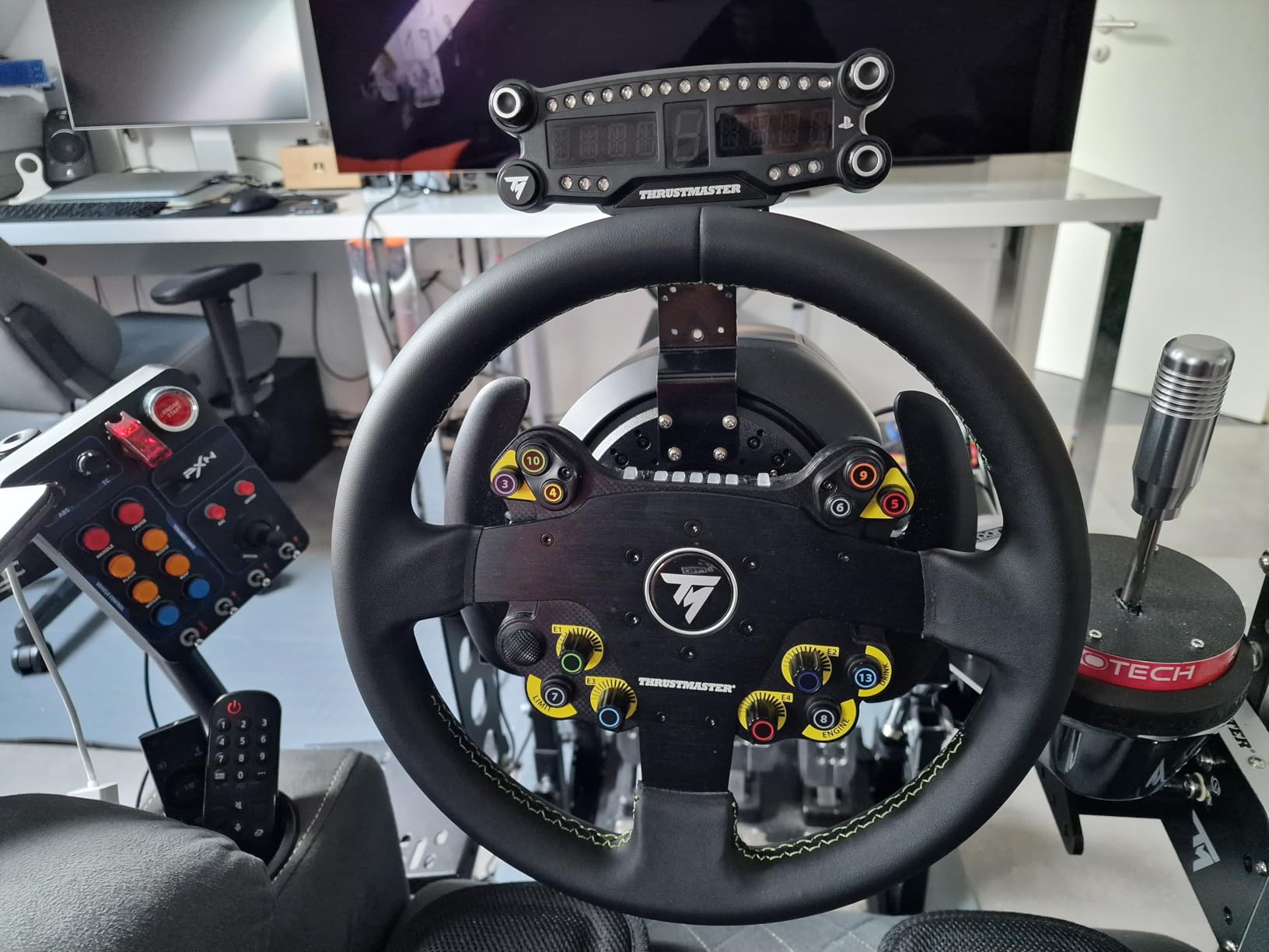 Thrustmaster EVO Racing 32R jante cuir 32 cm PS5 Xbox PC