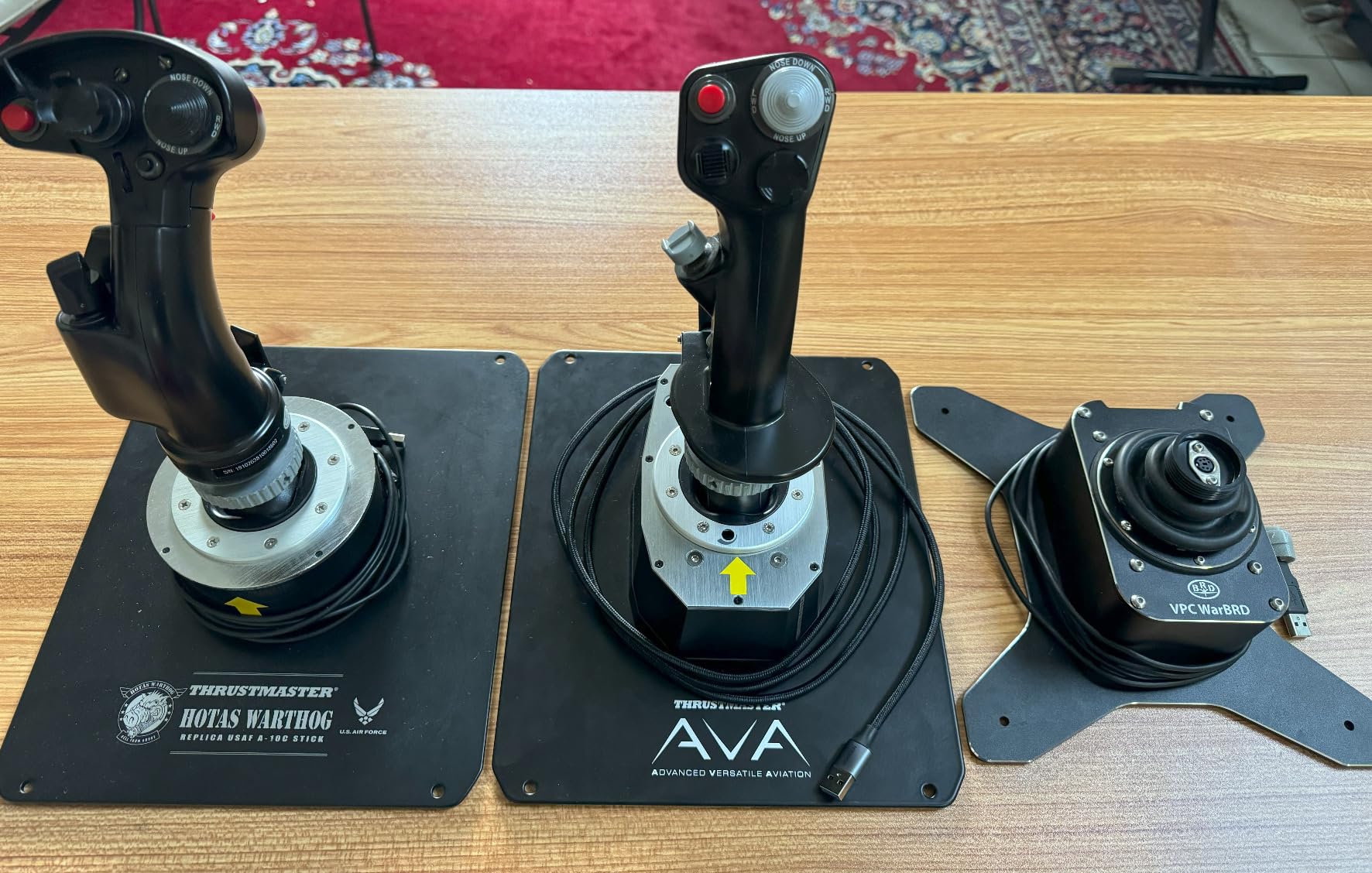 Thrustmaster AVA base joystick modulaire PC 16 bits
