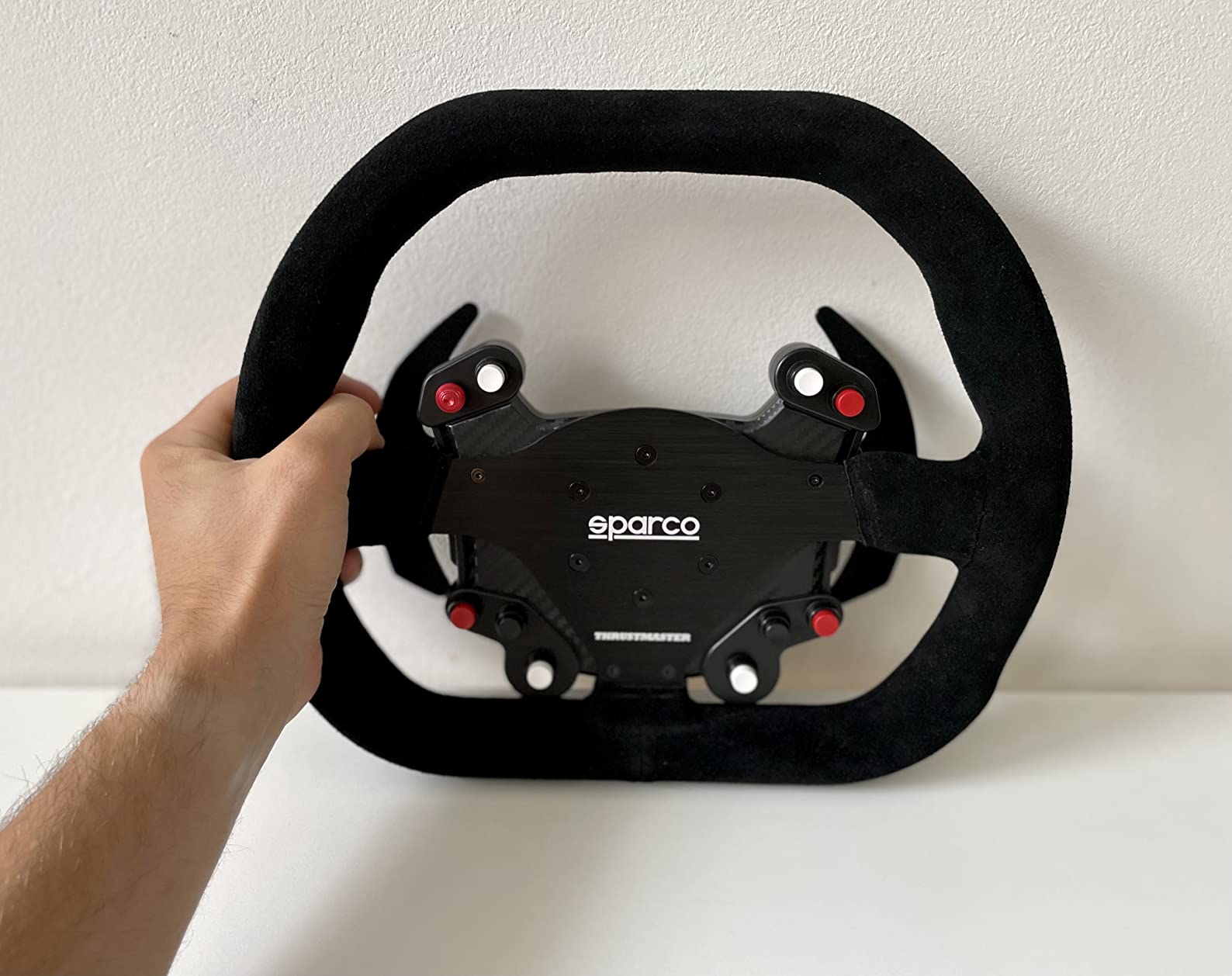 Thrustmaster Sparco P310 Mod volant 31 cm suède