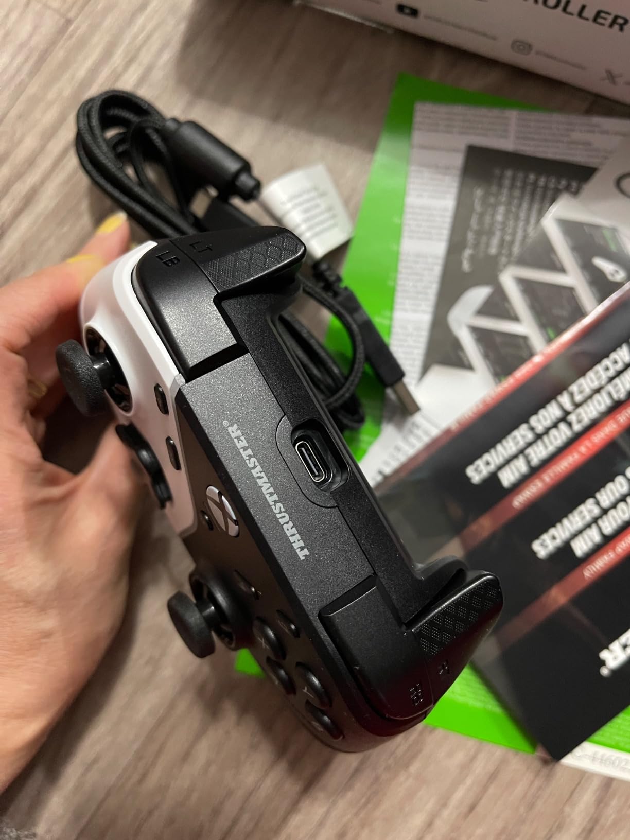 Thrustmaster HEART manette filaire Xbox PC Hall Effect