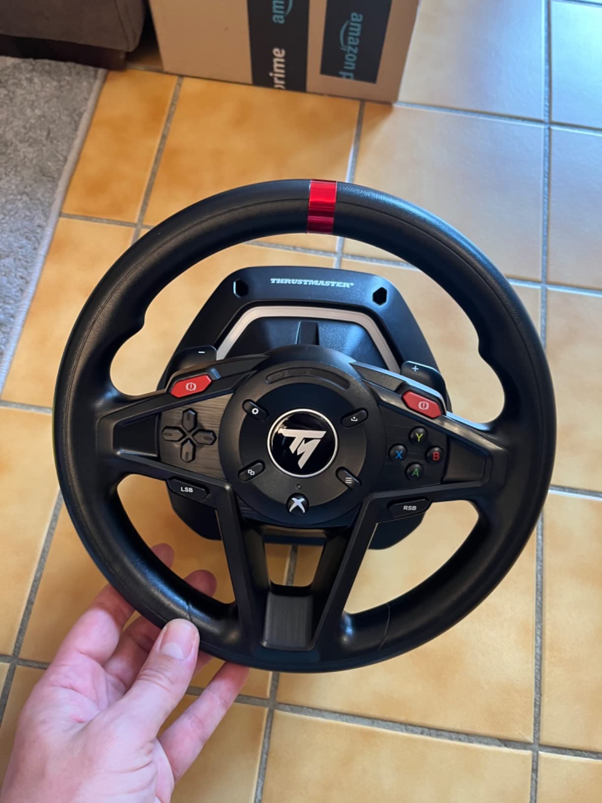 Thrustmaster T128 volant retour de force Xbox/PC + pédalier