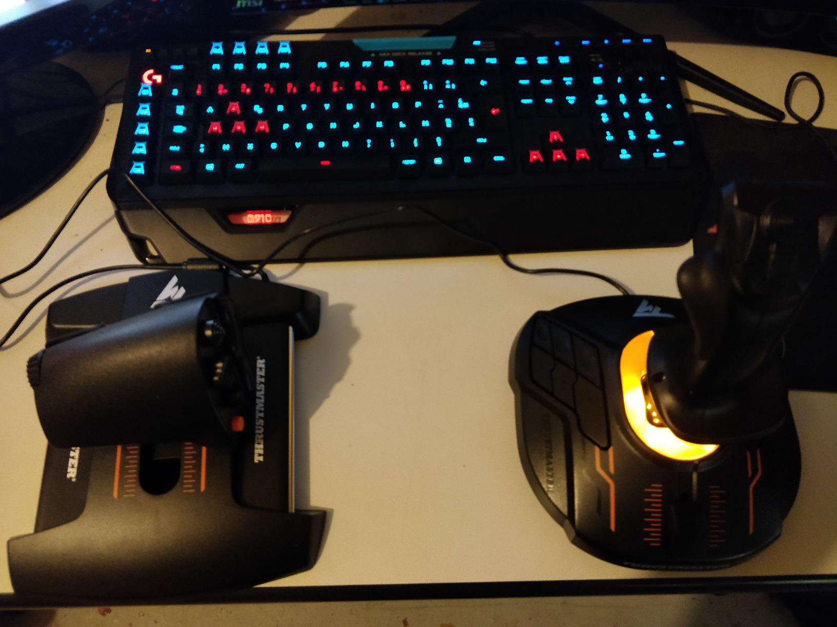 Thrustmaster T.16000M FCS joystick PC noir effet Hall