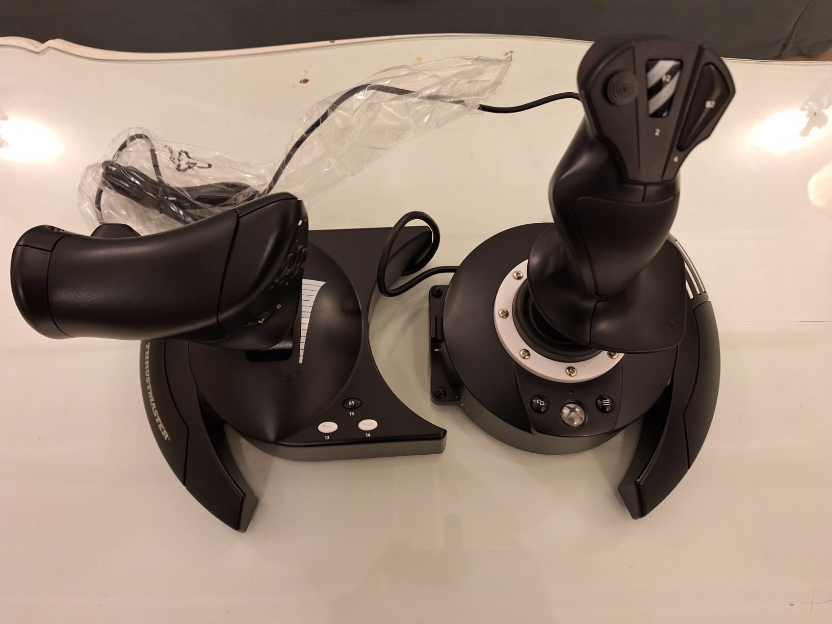 Thrustmaster T.Flight Hotas One joystick Xbox PC détachable