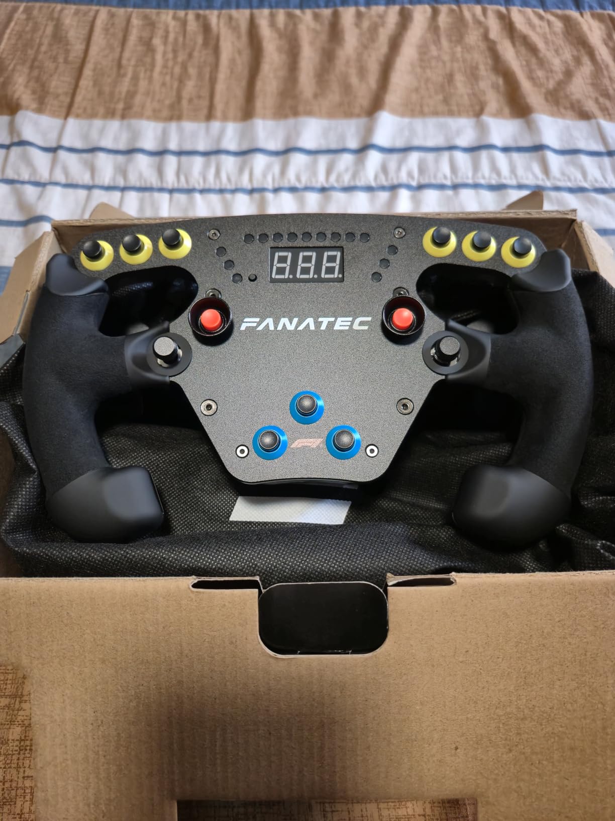 Fanatec ClubSport F1 Esports V2 volant 270mm Alcantara
