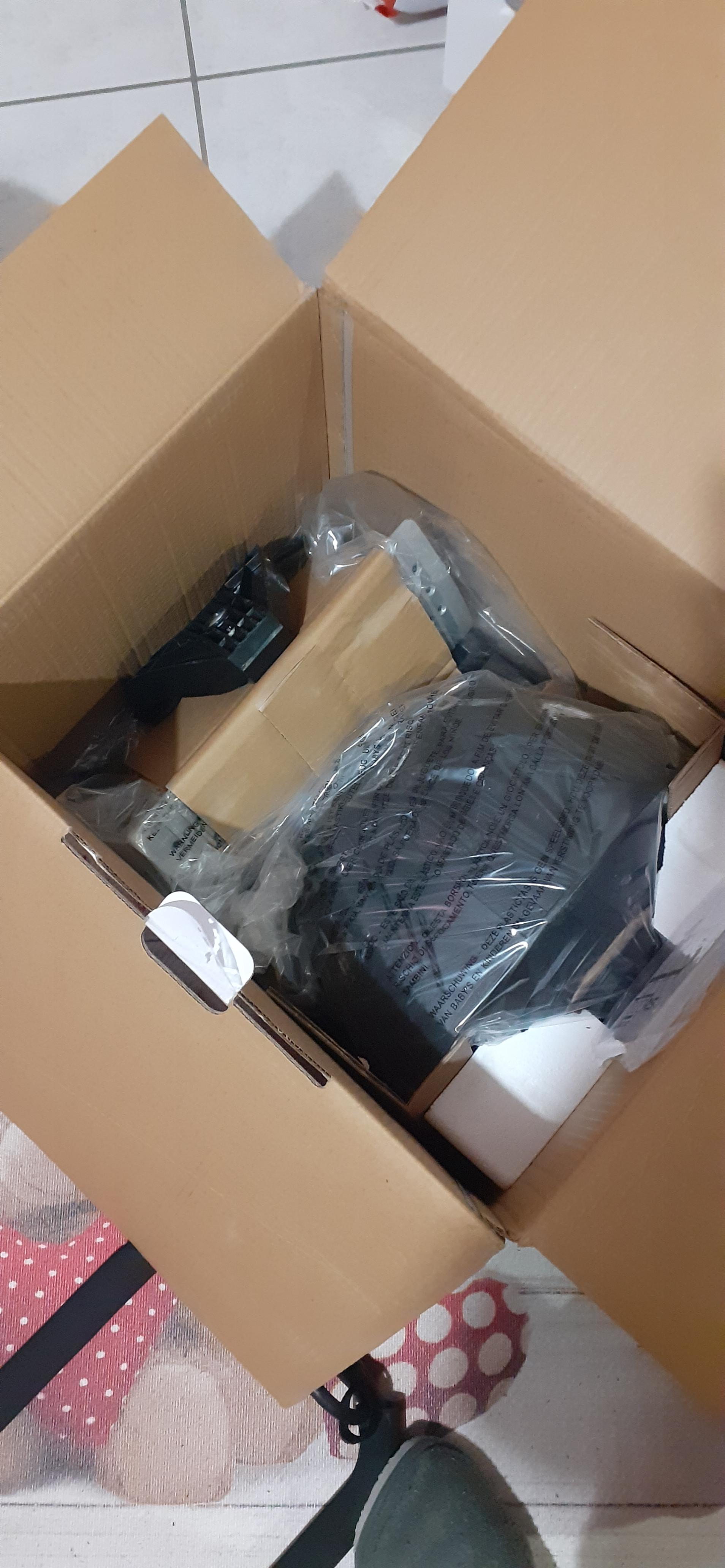 Thrustmaster T300RS GT Volant PS5 PC + Pédalier