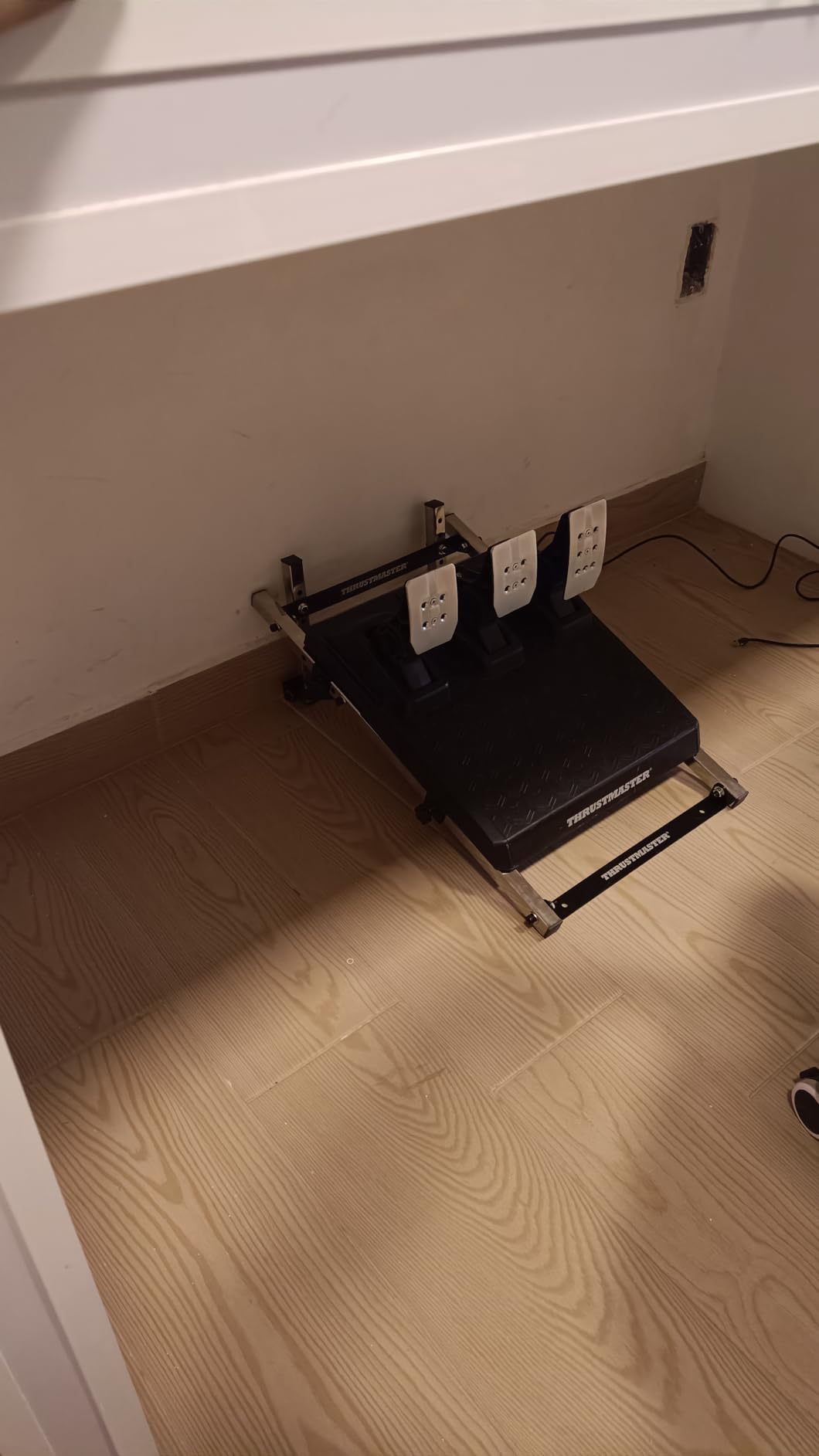Thrustmaster T-Pedals Raceline support pédalier T-LCM T3PA réglable