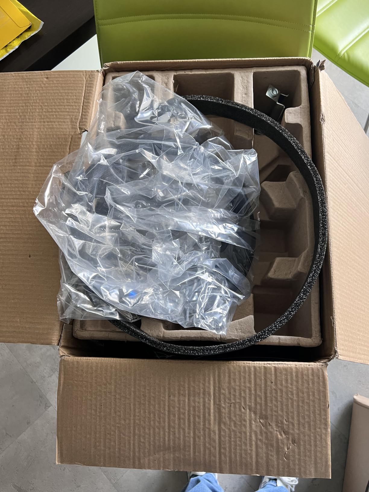 Thrustmaster T300RS GT Volant PS5 PC + Pédalier