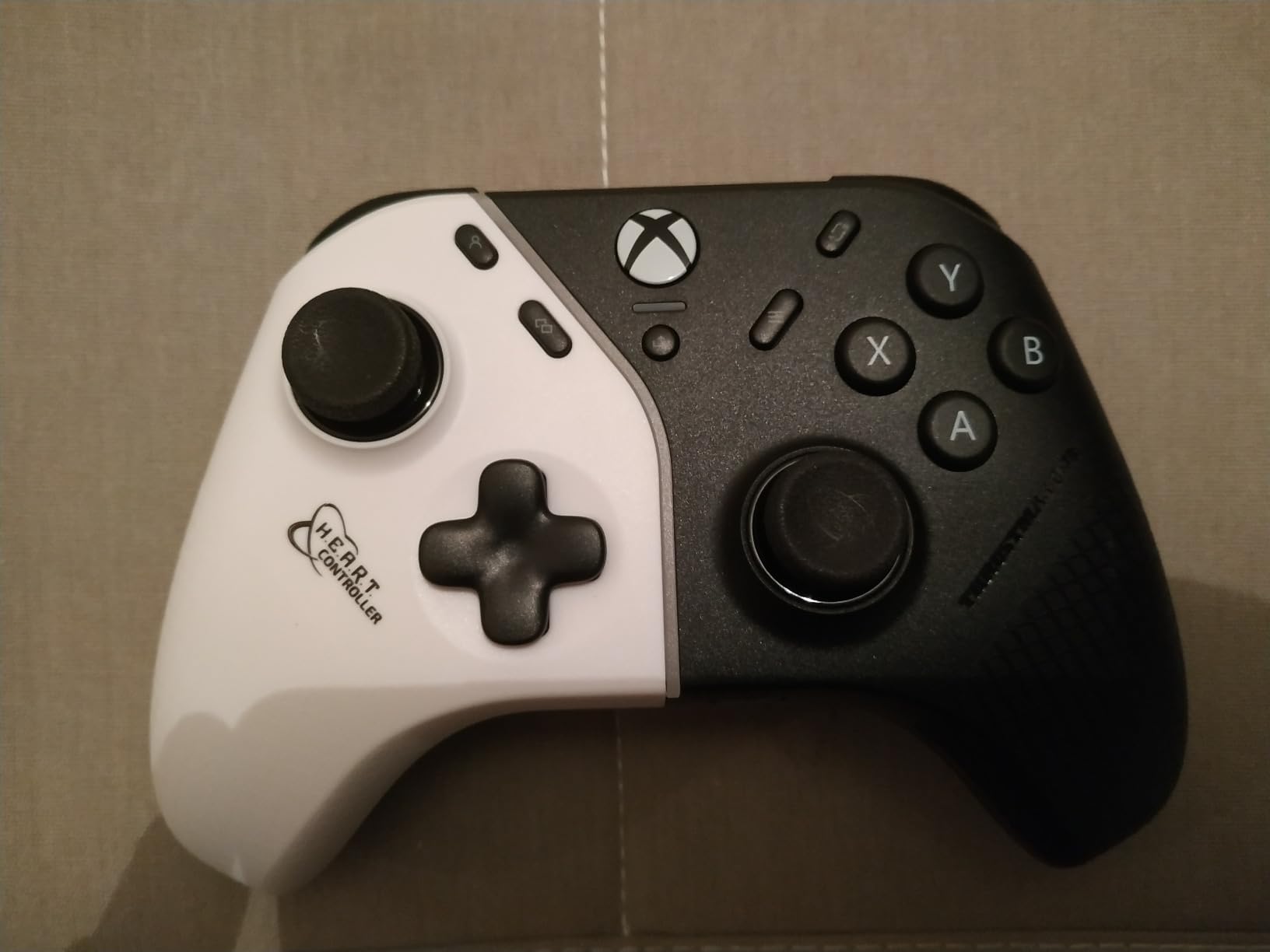 Thrustmaster HEART manette filaire Xbox PC Hall Effect