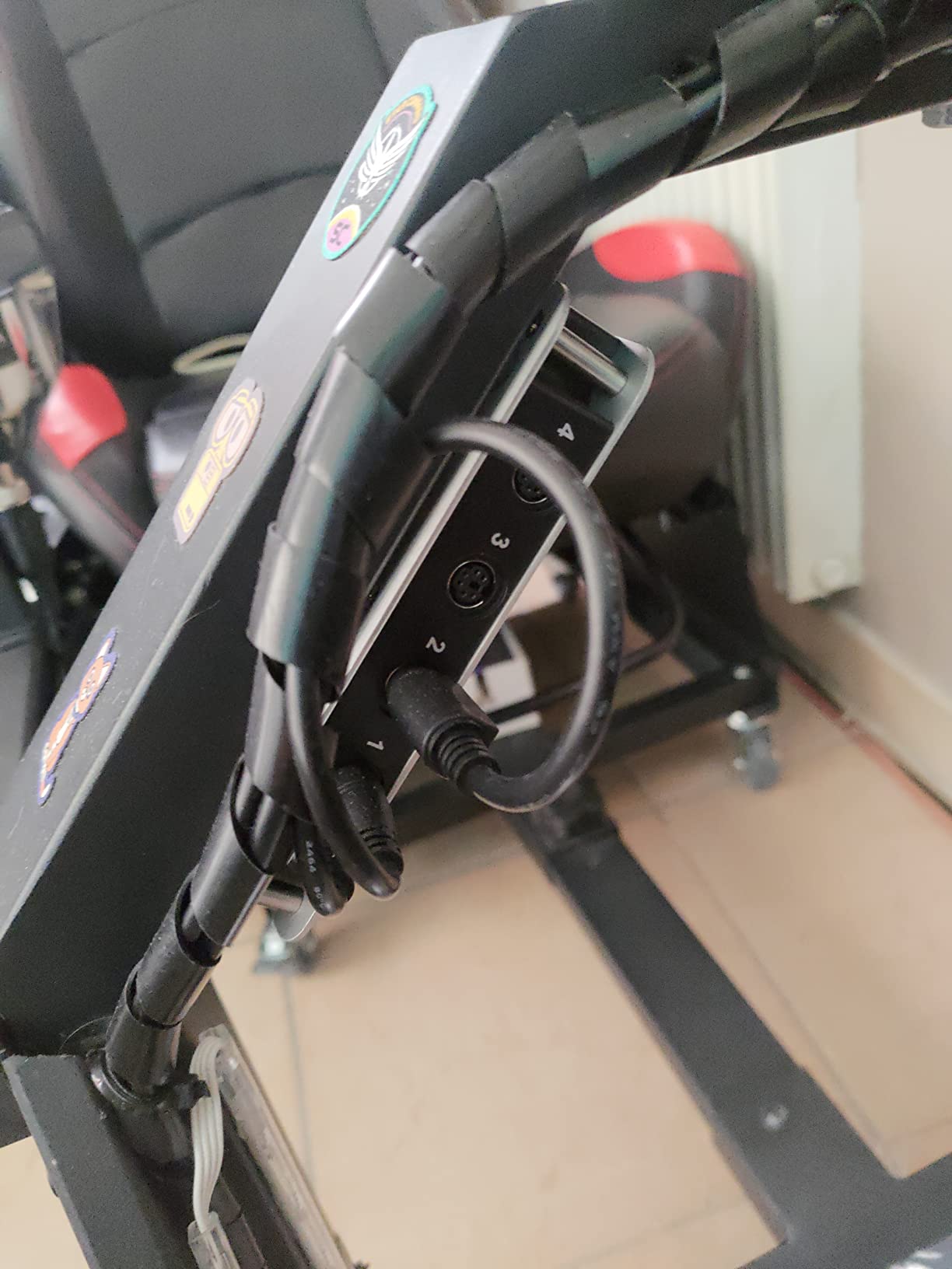 Thrustmaster TM Sim Hub hub multi-périphériques PC/PS/Xbox